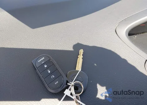 2011 Toyota Yaris from USA, damaged, VIN JTDBT4K33B1400548